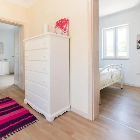 Le Tre Holiday home Brtonigla