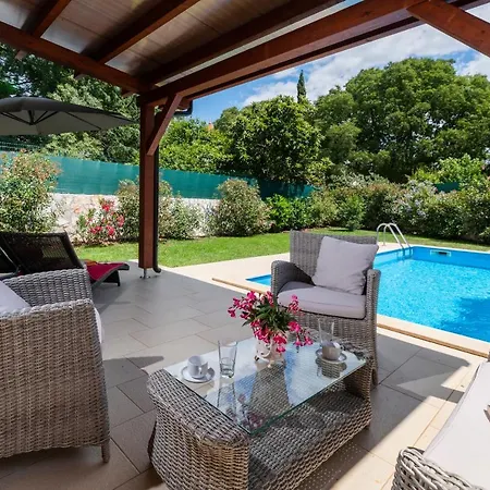 Le Tre Holiday home Brtonigla